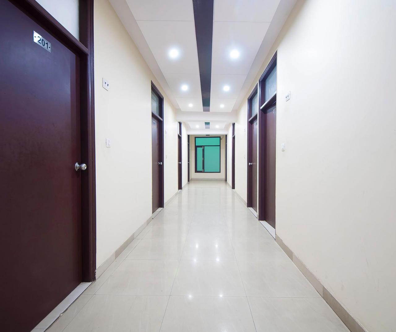 Hotel O Mahipalpur Inn Nowe Delhi Zewnętrze zdjęcie